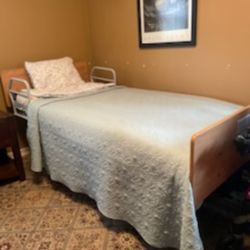 Advance Electric Home Care Hospital Bed Only 6 Months Old Is The Newer One In Excellent Condition Only Slept On One It Have The Mattress Adjustable It