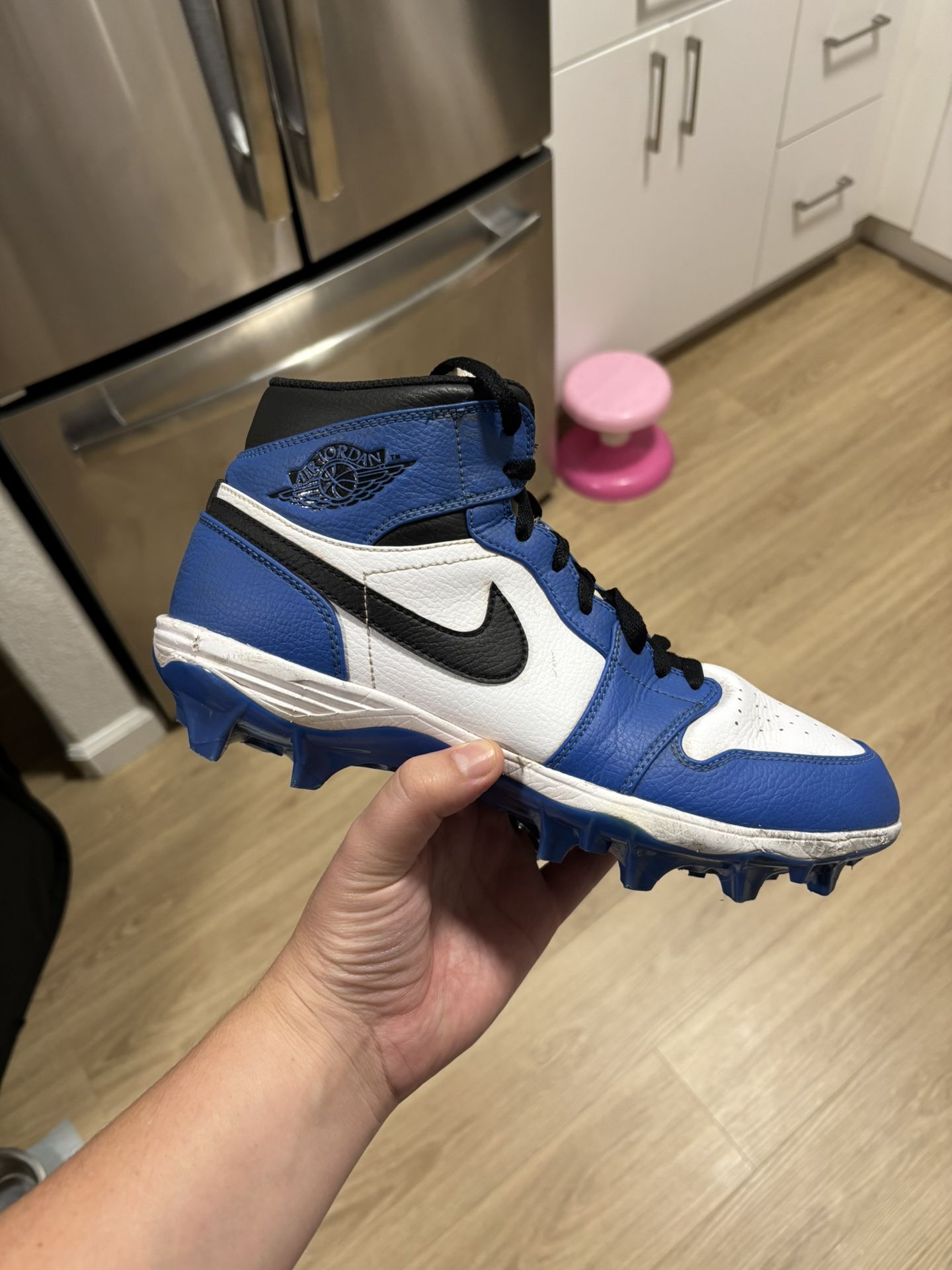 Jordan Retro 1 High Blue Cleats