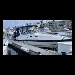 Boat, Regal Commodore 1979  30 foot