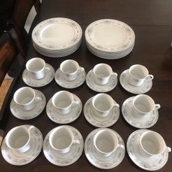 Vintage 1970s Wade fine porcelain china Diane, pattern