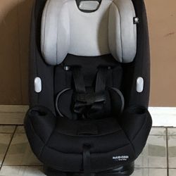 MAXI COSI ALL IN ONE CONVERTIBLE CAR SEAT!!!!
