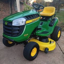 JOHN DEERE D105 RIDING MOWER GREAT CONDITION 