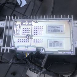 Chevy, GMC, Escalade OEM Bose Amplified