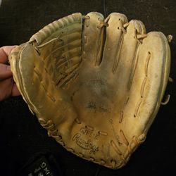 Rawlings Baseball/Softball Glove