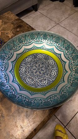 Decorative bowl ￼