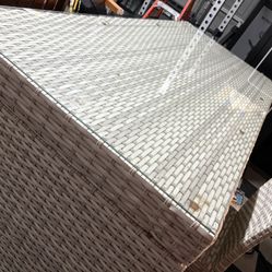 Outdoor Bar Table And 6 Chairs 