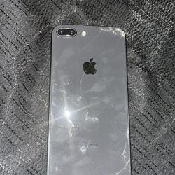iPhone 8 Plus 