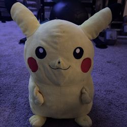 Pokemon Pikachu Backpack Plushy