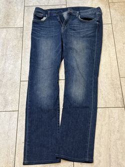 Joes Men 33 Waist Jeans.