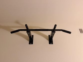 Pull up bar