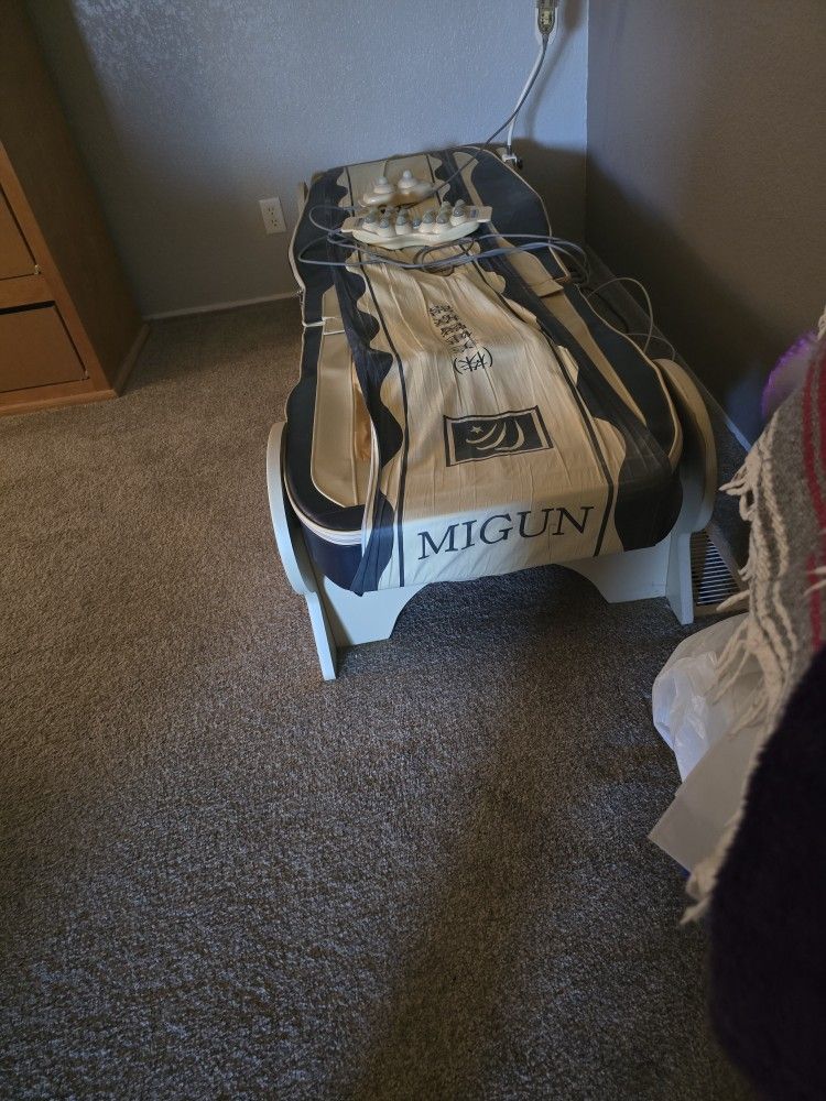 Migun Massage Bed