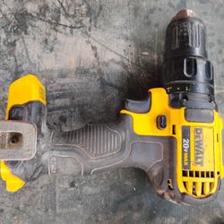 20 Volt Dewalt Drill 3/8 Chuck 