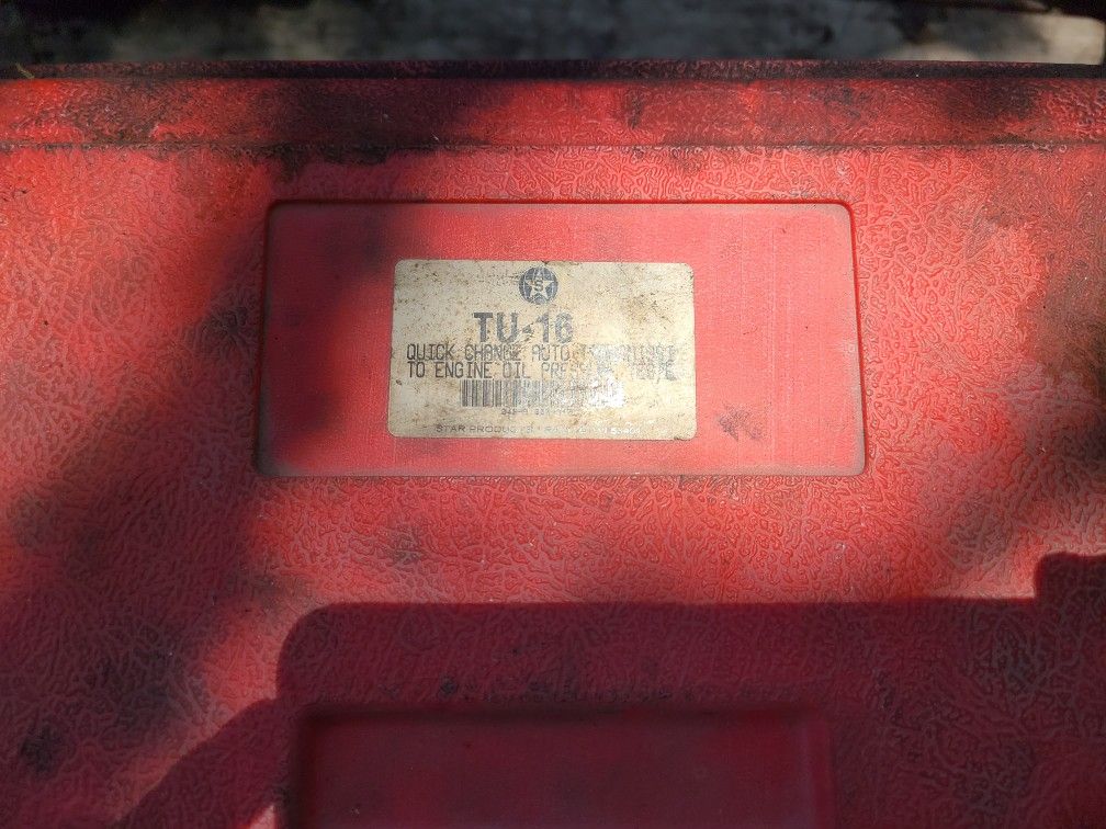 Oil Pressure Tool