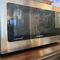 Samsung Microwave With Ceramic Interior