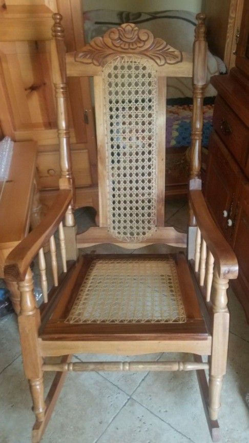 Genuine Nicaraguan Rocking Chair, Beautiful Carved Details, Indoor and Outdoor, Solid Wood Mahogany Brown Color, Fully Assembled, Excellent Condition!