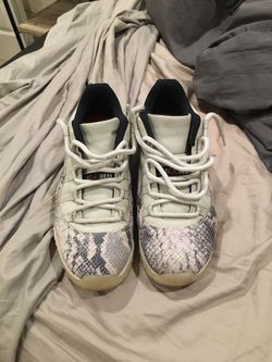 Air Jordan 11s snake skin (Size 9.5)