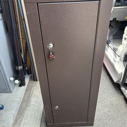 Gun Cabinet With Two Locks And Two Keys