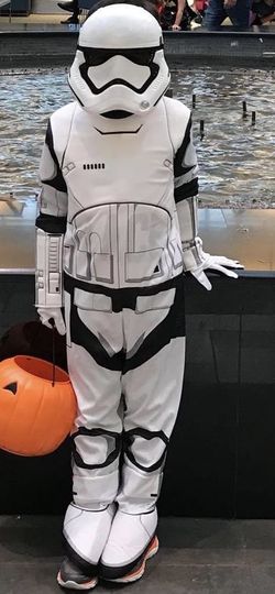 Stormtrooper Child’s Halloween costume Size Medium 