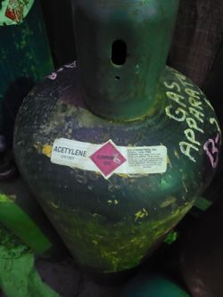Acetylene tanks