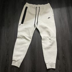 Nike tech pants 