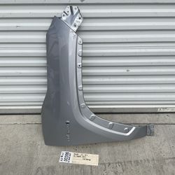 2019 2023 TOYOTA RAV4 RIGHT SIDE FENDER OEM
