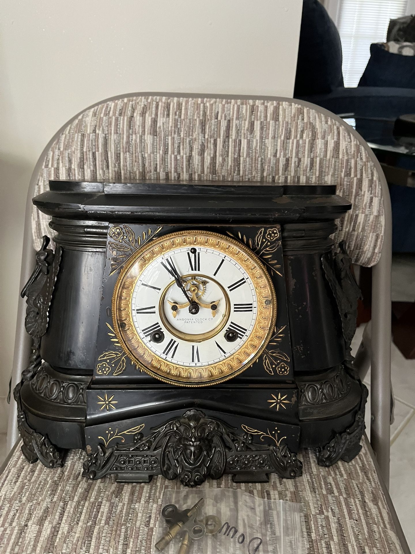 Antique Antonia Clock Co. Patented