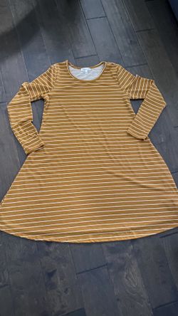 Maternity dress size M