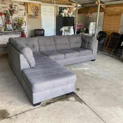 AshleGray Sectional Sofa 