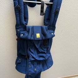 Lillie Baby Carrier