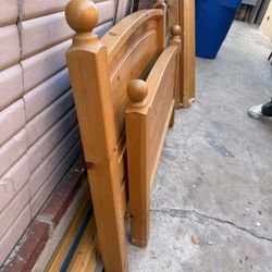 Twin Bed Frame 