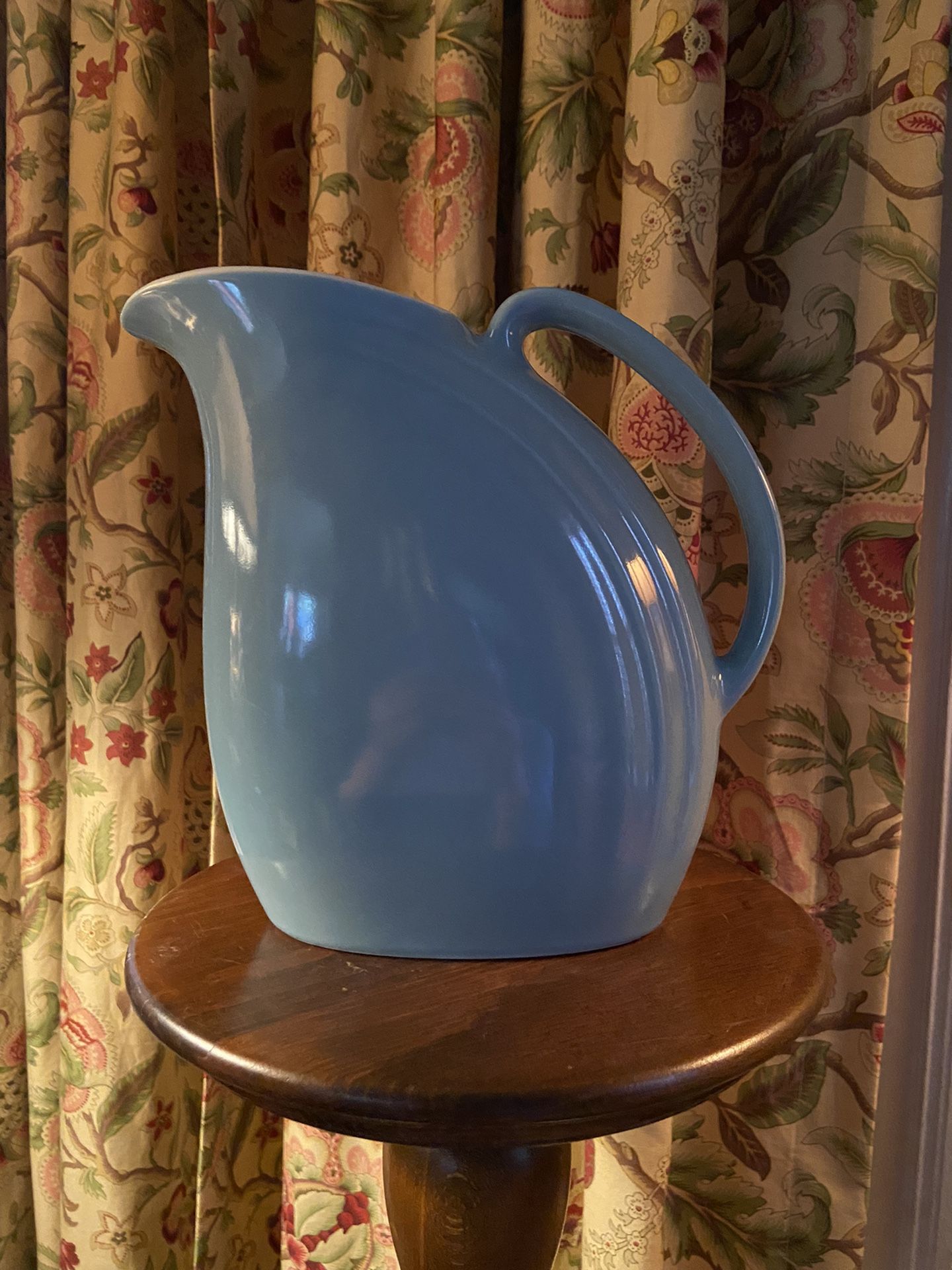 Vintage USA Slim Nora Pitcher