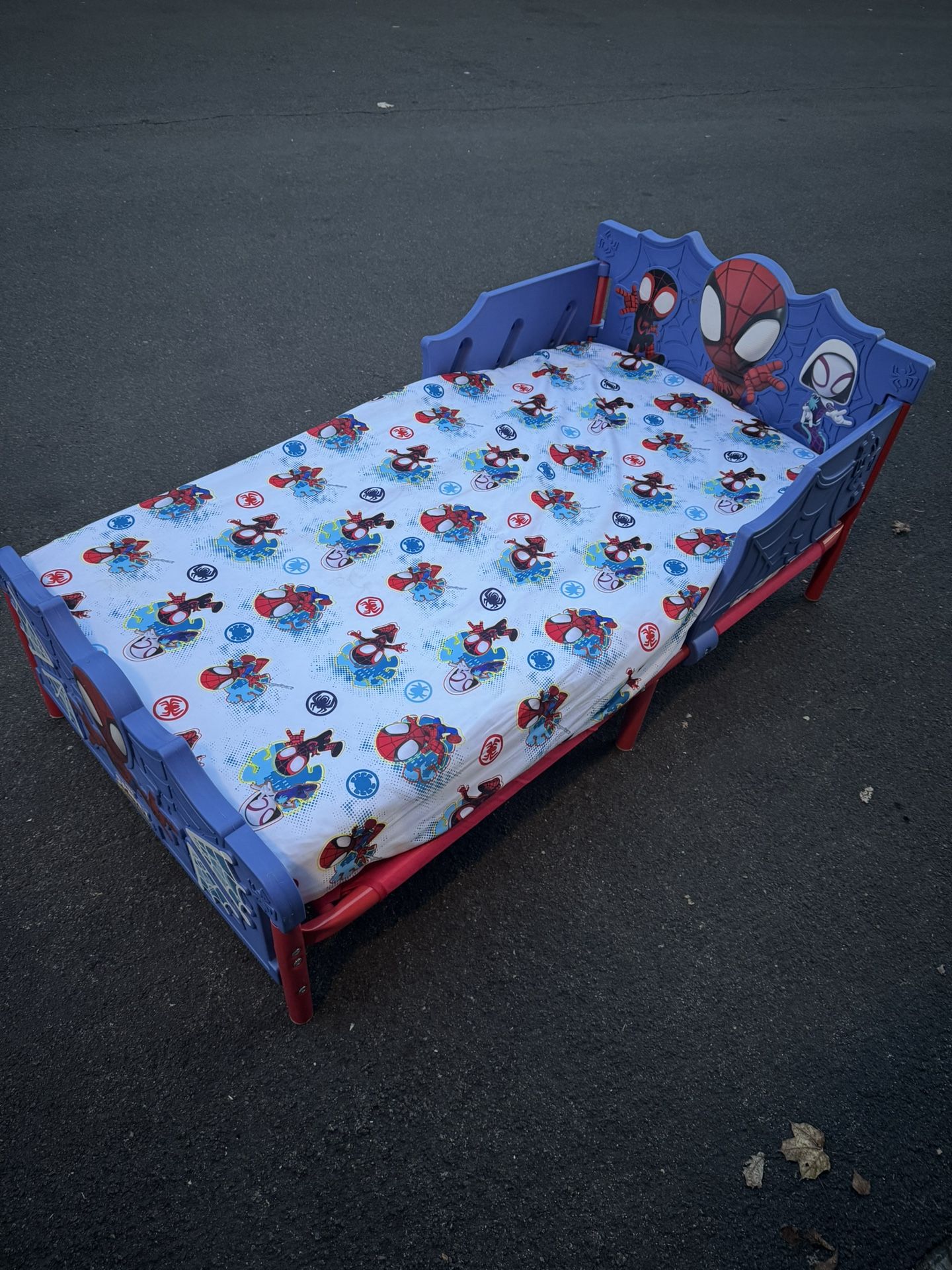 Spider-Man Toddler Bed