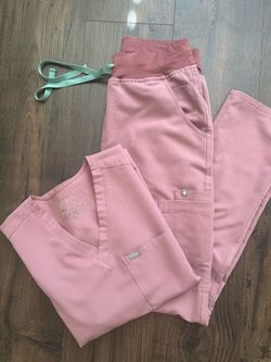 Figs scrubs
