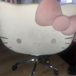 Hello Kitty Chair 