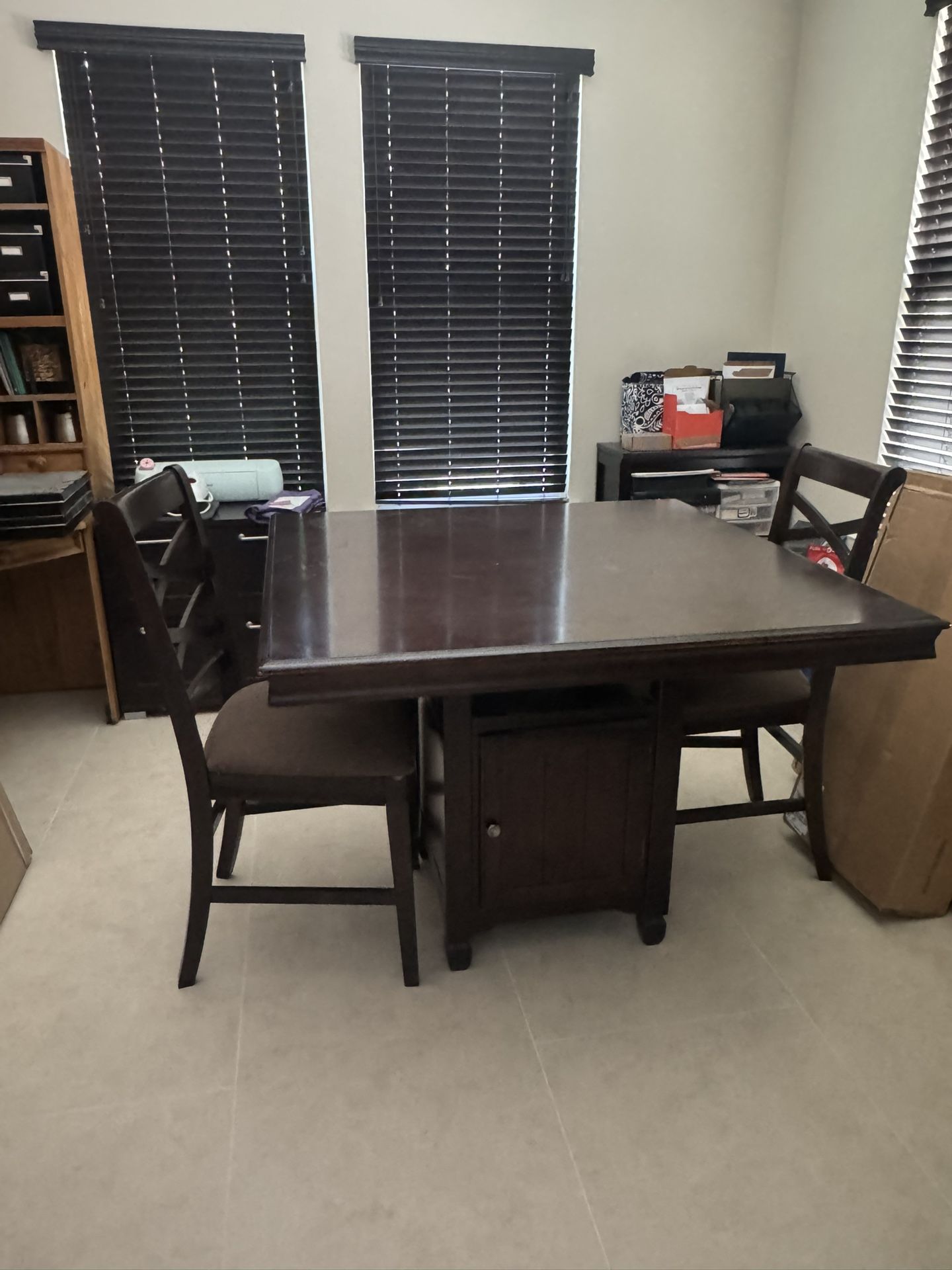 Counter Height Table with 2 chairs