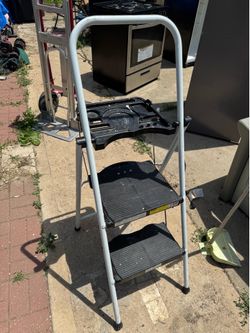Step ladder