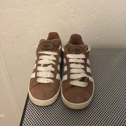 Size 10 Adidas campuses