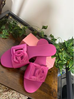 Vibrant DG sandals