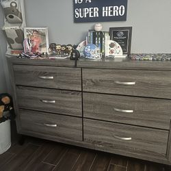 Dresser