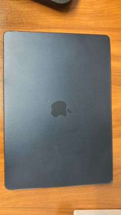 Apple MacBook Air 15” MW1L3LL/A 15.3”