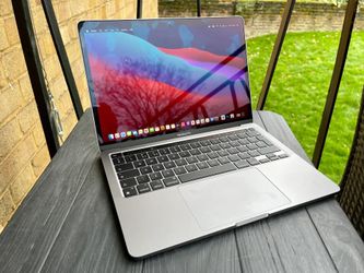 Macbook Pro *M1* Laptop