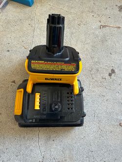 DEWALT Adapter DCA1820 and battery 1.5