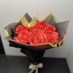 Hermoso Ramo De Rosas Eternas 🥰