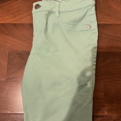 Woman's Pants 