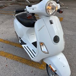 2012 Vespa LX 50