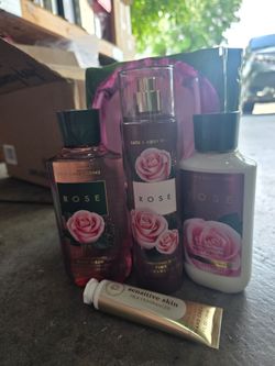 Bath And Bodyworks Rose gift set