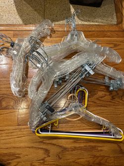 Set of  6 Clear Plastic Hangers with Clips - Size M