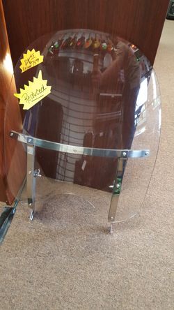 Motorcycle windshield