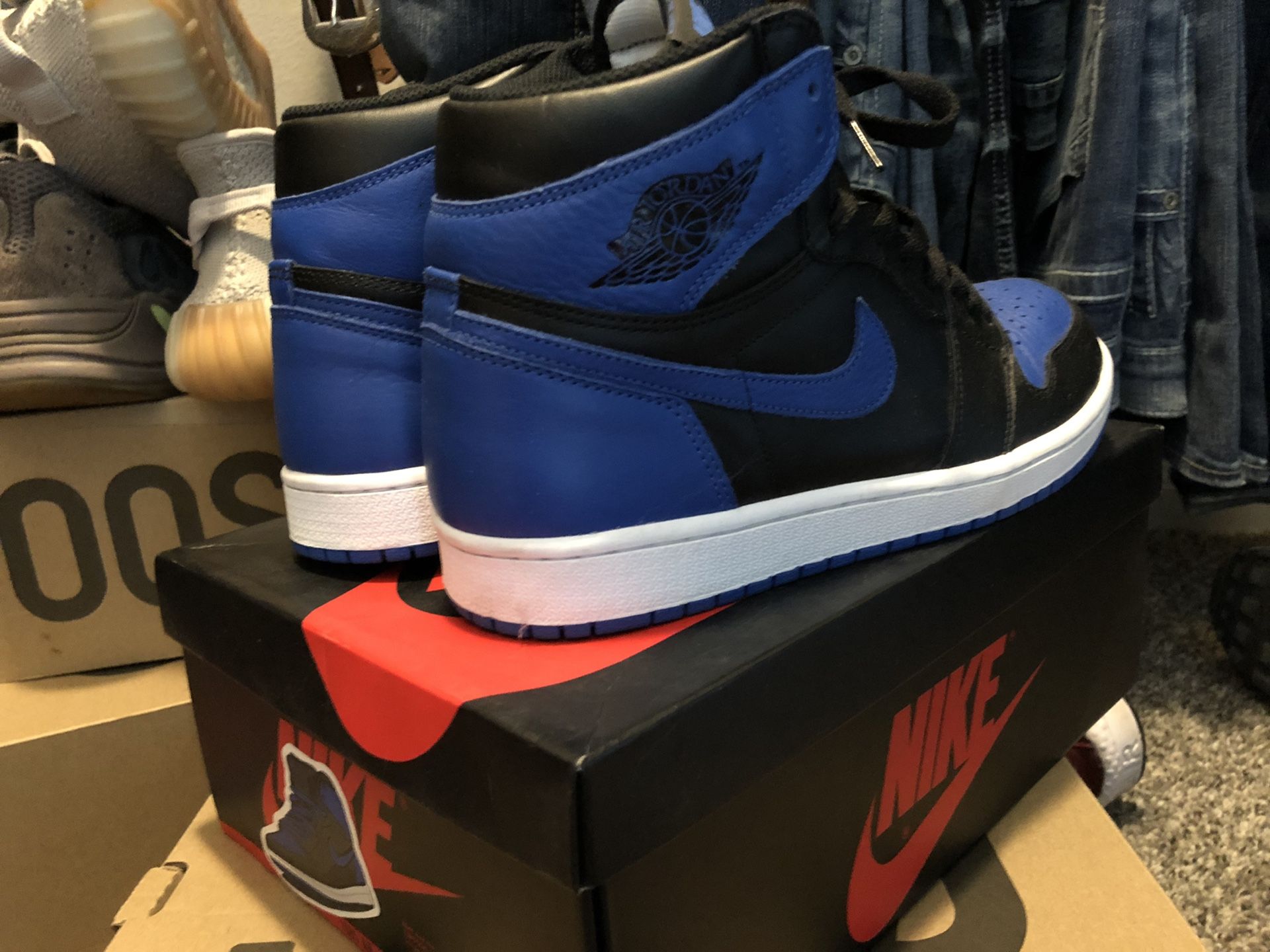 Jordan 1’s 150$ size 9