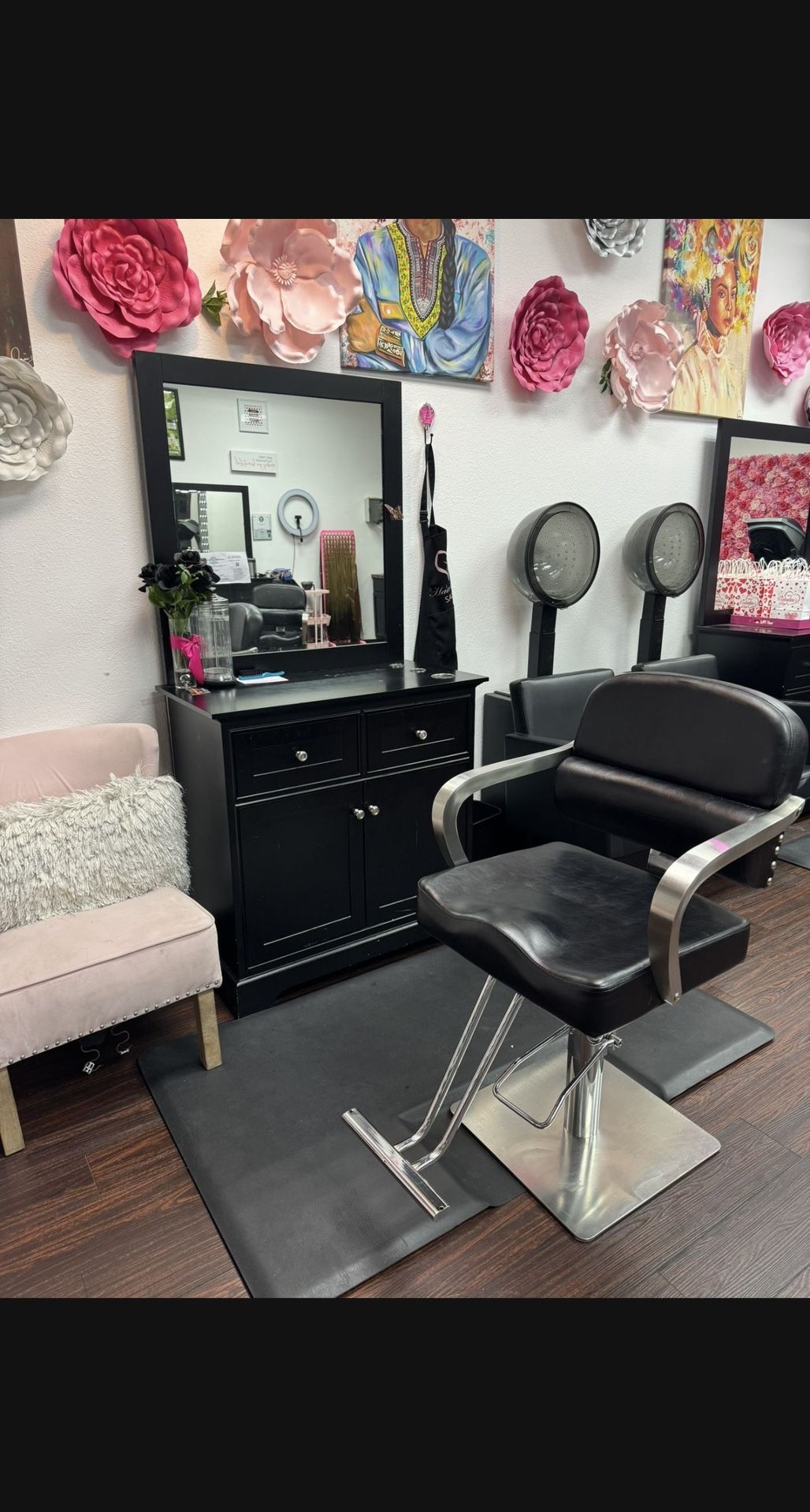 Salon Station With Chair, Mat, And Mirror Included